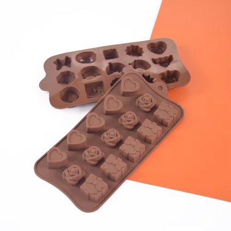قالب سيليكون ب 3 اشكال للشوكولاته